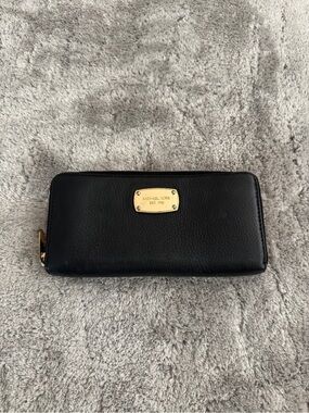 Michael Kohrs Black Zip Around Leather Wallet